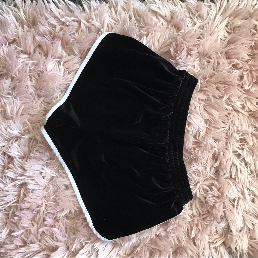 COPY - Velvet Short Shorts - Picture 4 of 5